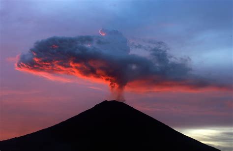 Bali volcano activity forces evacuations | CTV News