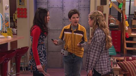 Icarly Carly And Sam Fight