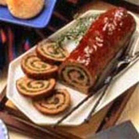 Cheesy Spinach Stuffed Meatloaf Recipe - CooksRecipes.com