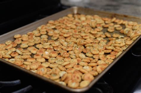 Seasoned Oyster Cracker Recipe- Laura Elizabeth Lifestyle Blog | Oyster crackers recipe ...