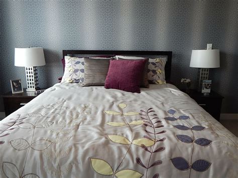 white, yellow, blue, floral, bedspread, assorted-color, throw, pillows, bed, bedroom | Pxfuel