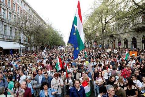 Thousands of Hungarians Protest Against Newly Elected Leader - The New York Times