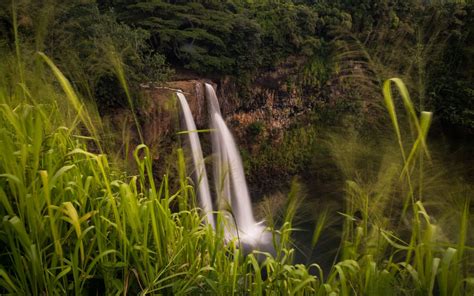 5 Kauai Waterfalls You Can't Miss on Your Hawaii Trip!