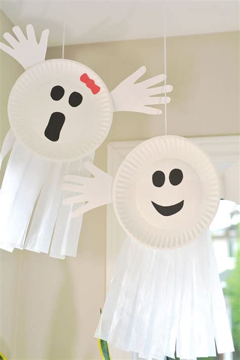 How to Make a Paper Plate Ghost | Ghost Handprint Craft