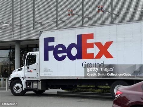 1,404 Fedex Truck Stock Photos, High-Res Pictures, and Images - Getty ...