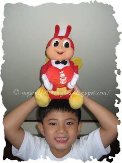 Heart of Rachel: Jollibee Hug & Share Plush Toy