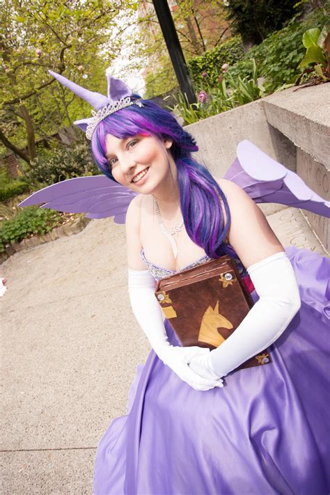 MLP:FiM - Princess Twilight Sparkle by Eli-Cosplay on DeviantArt