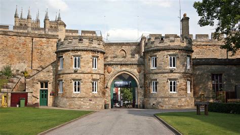 Tourist park and ride solution planned for Lincoln Castle