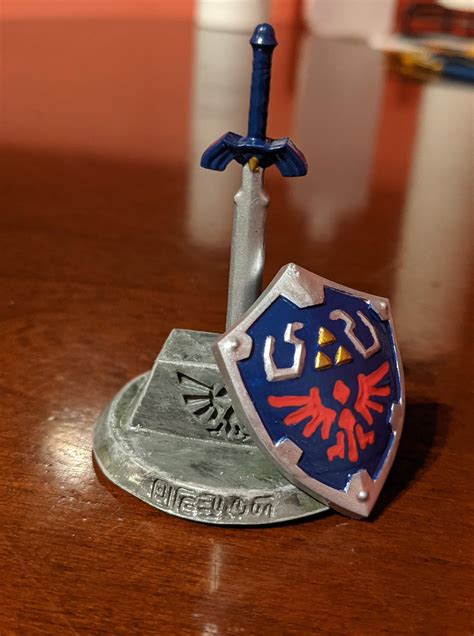 Master Sword and Hylian Shield : r/minipainting