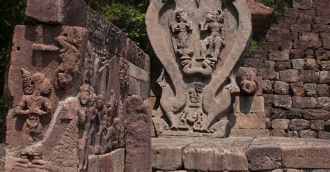 Monument in an Indian Temple · Free Stock Photo