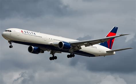 File:Delta Air Lines B767-400ER N842MH LHR.jpg - Wikimedia Commons