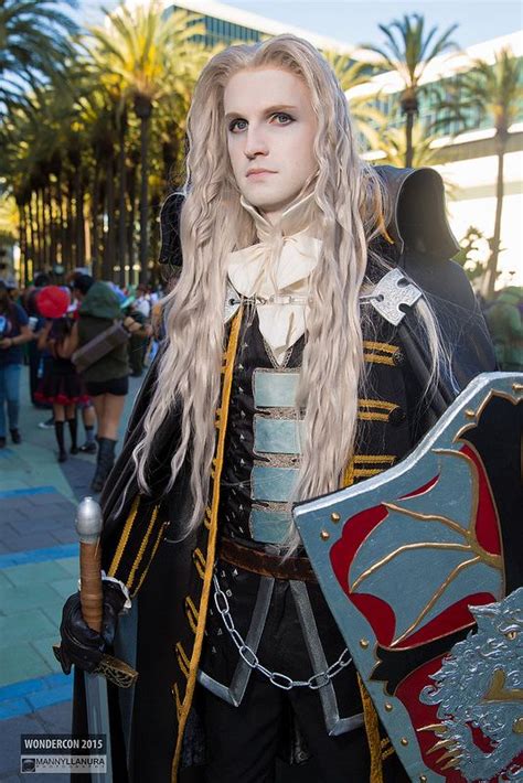 Wondercon 2015 Cosplay Son of Dracula | Cosplay woman, Alucard cosplay ...