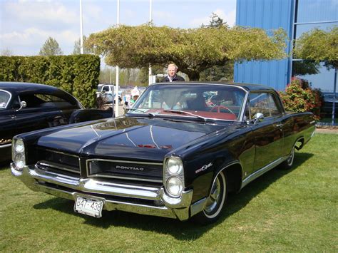 1964 Pontiac Parisienne Custom Sport 2-Door Hardtop | Flickr