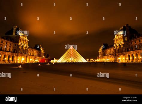 Louvre Museum at Night, Paris Stock Photo - Alamy