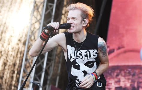 Sum 41's Deryck Whibley sells publishing and recorded music catalogue ...