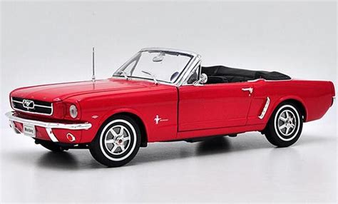 1964 1/2 Ford Mustang Coupe Diecast Car Model 1:18 Scale Red [SD01H837]