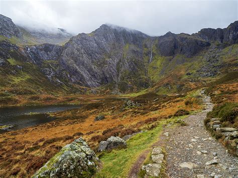 Looking into Cwm Idwal | Cwm Idwal in Snowdonia National Par… | Flickr