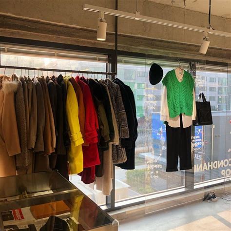 9 Korean Clothing Stores In Seoul That Will Satisfy All Vintage Lovers