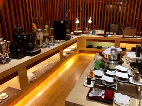 Garuda Indonesia Business Class Lounge Denpasar Buffet | Upon Boarding