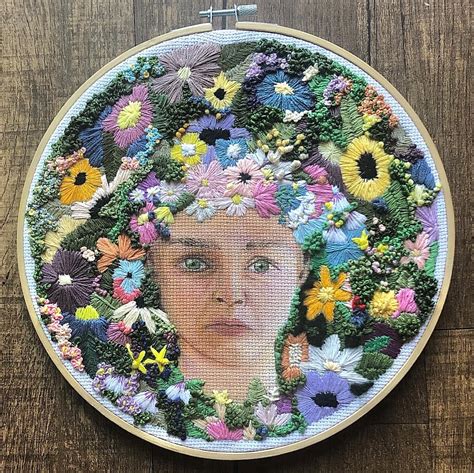 She’s done! The May Queen 💐👸🏼 : r/Midsommar