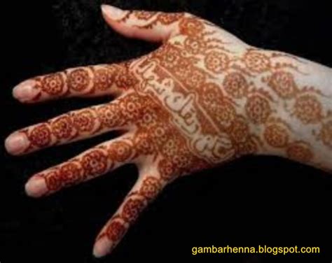 Gambar Henna Tangan