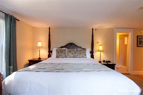 CRANMORE INN AND SUITES, A NORTH CONWAY BOUTIQUE HOTEL $161 ($̶2̶3̶4̶ ...