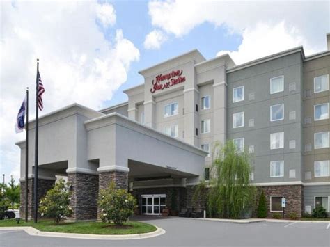 Hampton Inn & Suites Greensboro/Coliseum Area | VisitNC.com