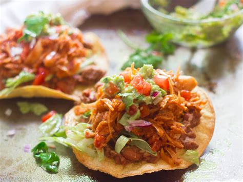 Jackfruit Tinga Tostadas - Connoisseurus Veg