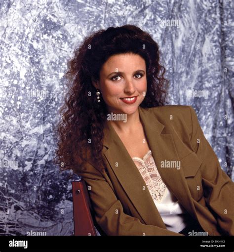 Julia louis dreyfus seinfeld 1990 hi-res stock photography and images ...