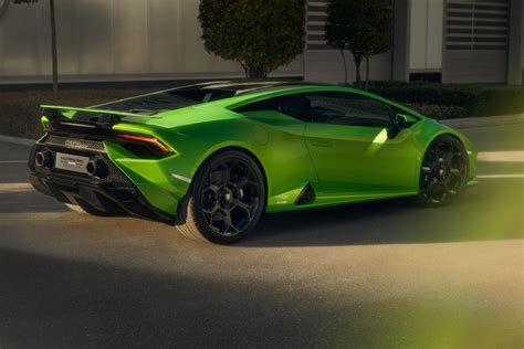 2023 Lamborghini Huracan Tecnica unveiled | CarExpert