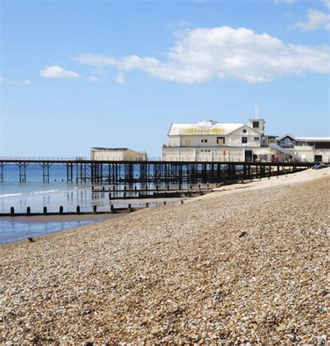 Low-Cost Family Beach Holidays In Selsey | Seal Bay Resort