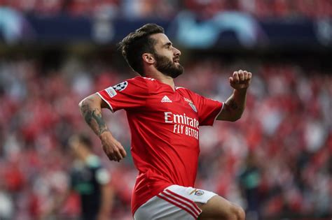 Benfica marca sempre dois golos por jogo - ZAP Notícias