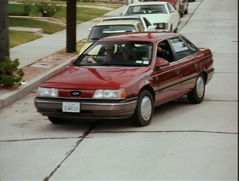 1990 Ford Taurus - Information and photos - MOMENTcar