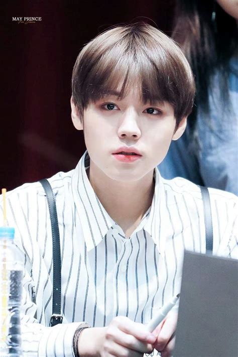 Wanna One | Park Jihoon Fansign. | Wanna-One(워너원) Amino