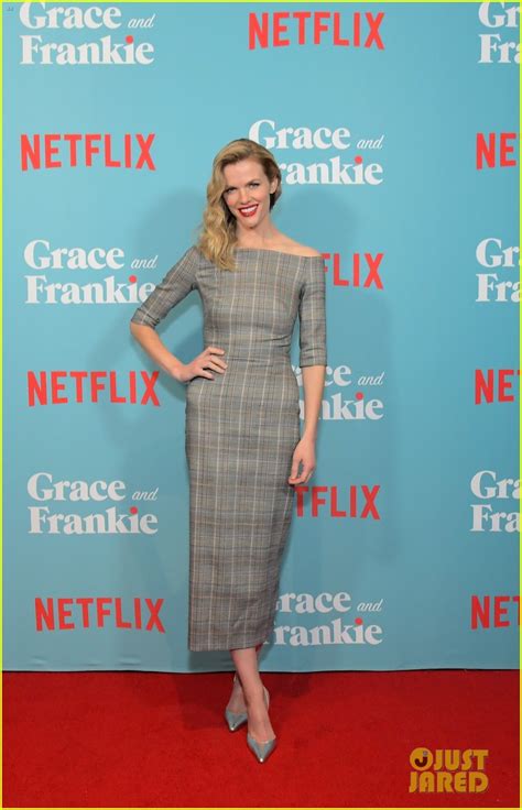 Jane Fonda & Lily Tomlin Celebrate Sixth Season of 'Grace And Frankie ...