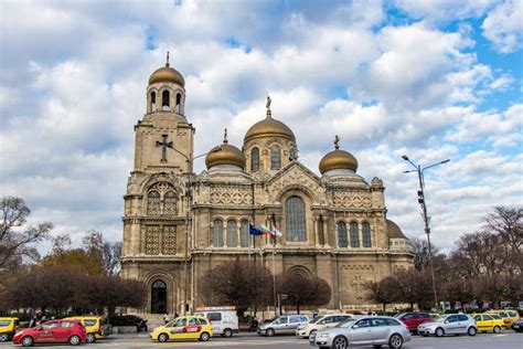 Varna Cathedral Blue Sky, Bulgaria 14.12.2017 Editorial Photo - Image of jesus, bible: 106836086