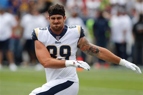 Rams injury report | TE Tyler Higbee out Sunday vs. Cleveland Browns – Daily News