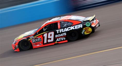 Martin Truex Jr. Narrowly Misses Out on Second Cup Series Championship ...