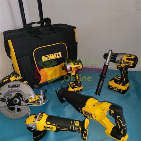 For Sale: DeWalt Combo Tool Set - Half Way Tree