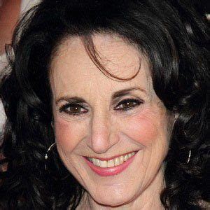 Lesley Joseph - Bio, Facts, Family | Famous Birthdays