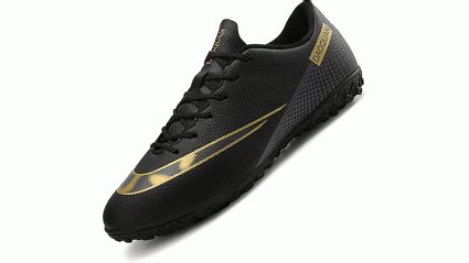 9 Best Turf Soccer Shoes (2023)