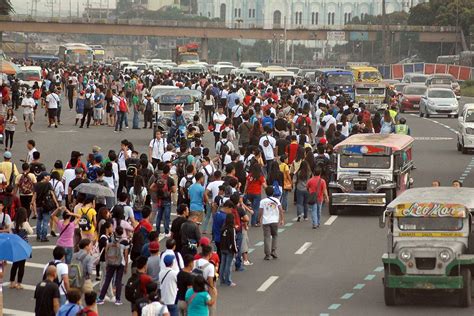 MMDA to provide free rides to commuters affected by transport strike | Philippine News