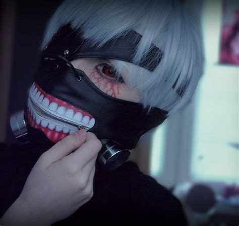 Kaneki Cosplay with Tokyo Ghoul Lenses & Mask — UNIQSO