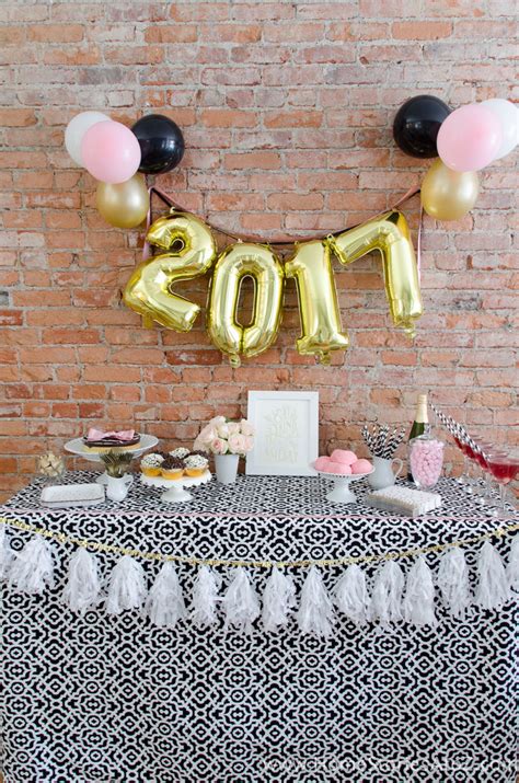 5 Easy New Year's Eve Party Ideas