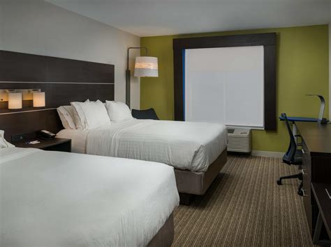 Hotel in Lawrence, KS | Holiday Inn Express & Suites Lawrence