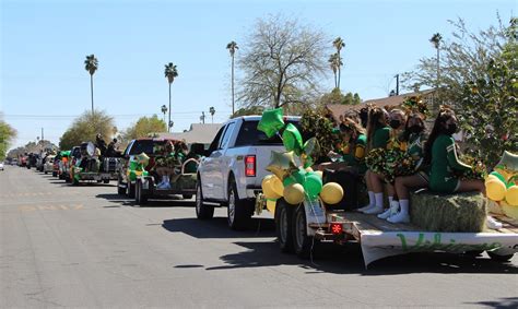 ‘Carrot-Van’ Brings Holtville Familiar Carrot Festivities » Holtville Tribune