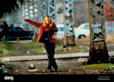 SAVE THE LAST DANCE (2001) JULIA STILES SLSD 003 Stock Photo - Alamy