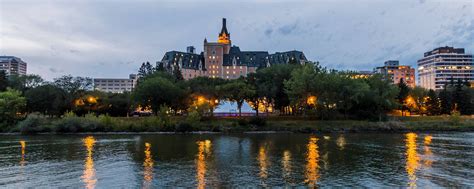 Pet-Friendly Hotel Saskatoon, Canada | Delta Hotels Bessborough