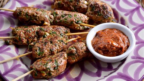 Kefta kebab (Kefta Al'Meshwi) - Najat Kaanache - Receta - Canal Cocina