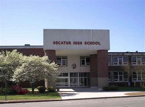 Fire destroys Decatur High School band uniforms - al.com